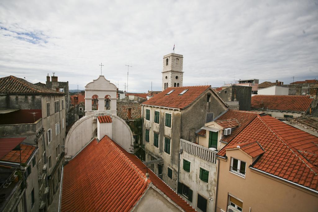 Apartments Azimut Šibenik Esterno foto